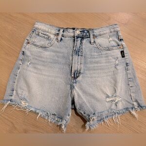 NWOT Ladies Size 28 Silver Jeans 90s Baggy Short - Perfect Condition